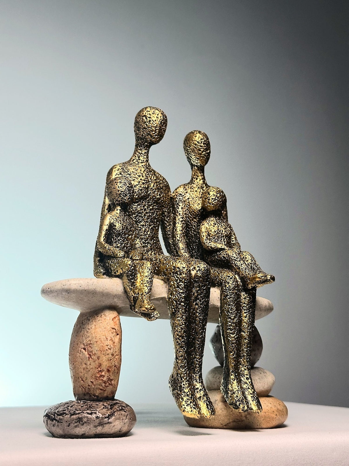 The Famiglia Portrait in Gold
