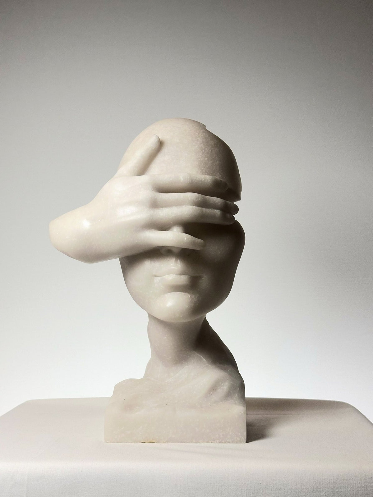The Velata Visage in Ivory