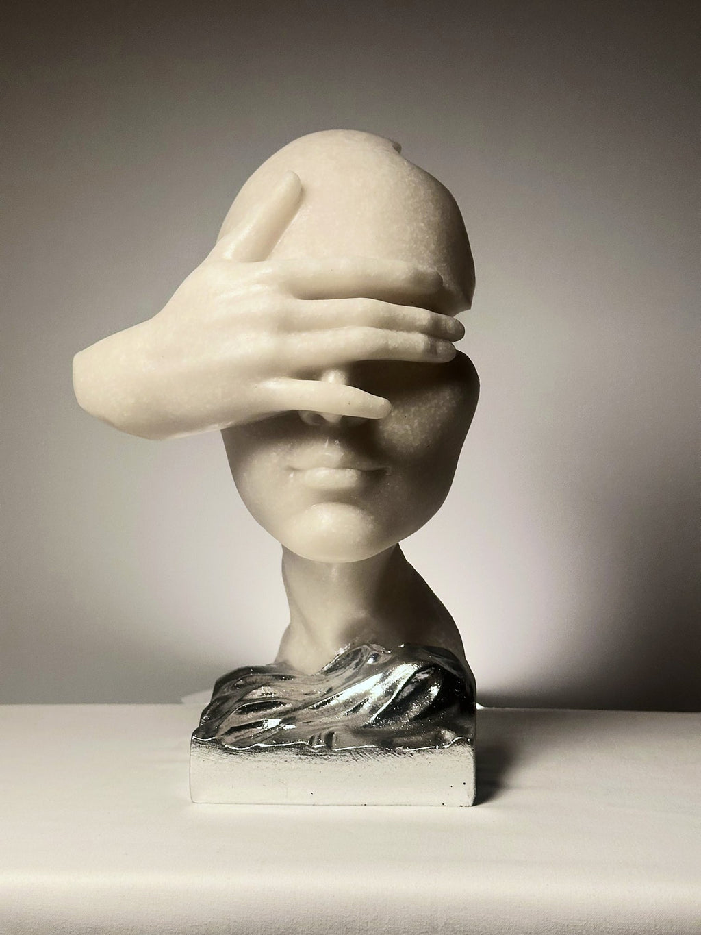 The Velata Visage in Silver